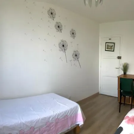 Private 20 Minutes From Eiffel Tower Bed & Breakfast *